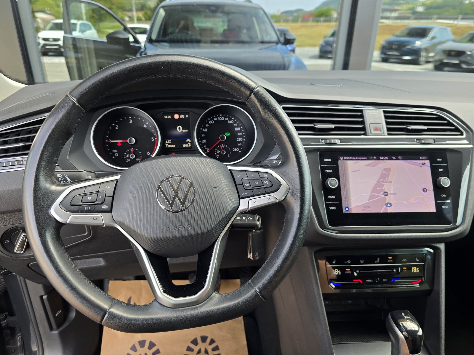 VW Tiguan 2,0 TDI DSG⭐ALCANTARA, AMBIENT LIGHT, GRIJANJE SJEDALA⭐, fotografija 14