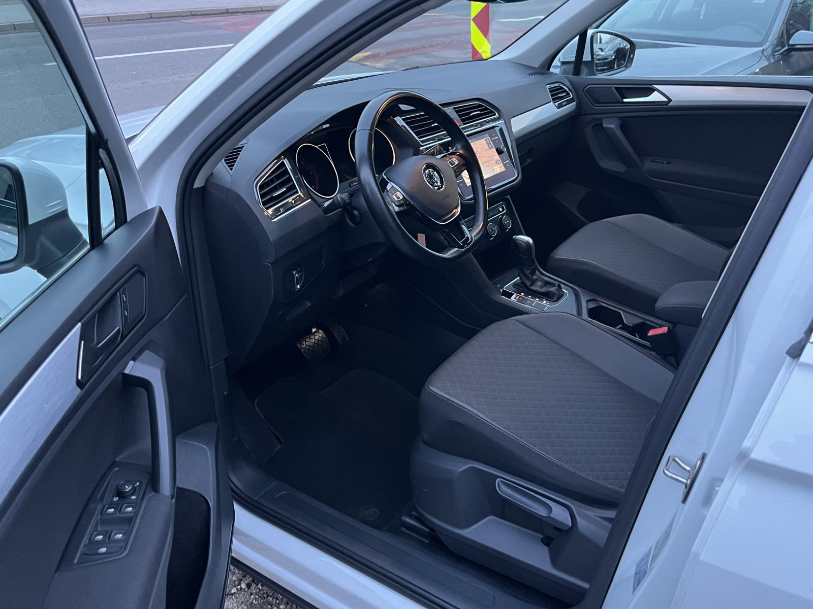 VW Tiguan 2,0 TDI DSG Automatik 150 KS NAVIGACIJA, fotografija 8