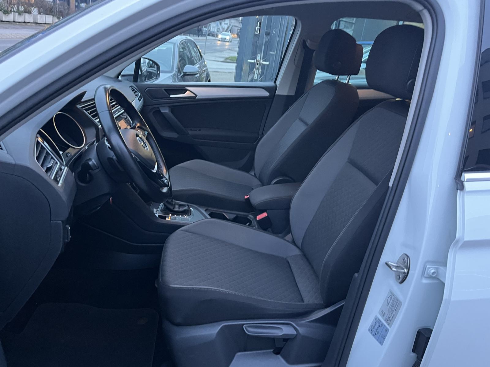 VW Tiguan 2,0 TDI DSG Automatik 150 KS NAVIGACIJA, fotografija 9
