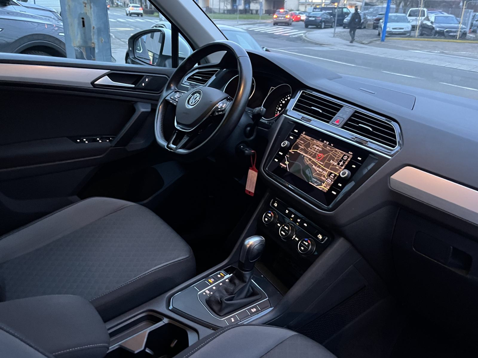 VW Tiguan 2,0 TDI DSG Automatik 150 KS NAVIGACIJA, fotografija 20
