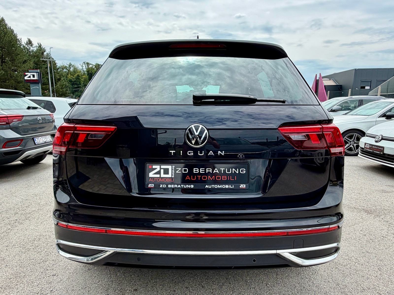 VW Tiguan 2,0 TDI *DSG* Elegance MATRIX LED Virtual Navi R18 Servisna, fotografija 8