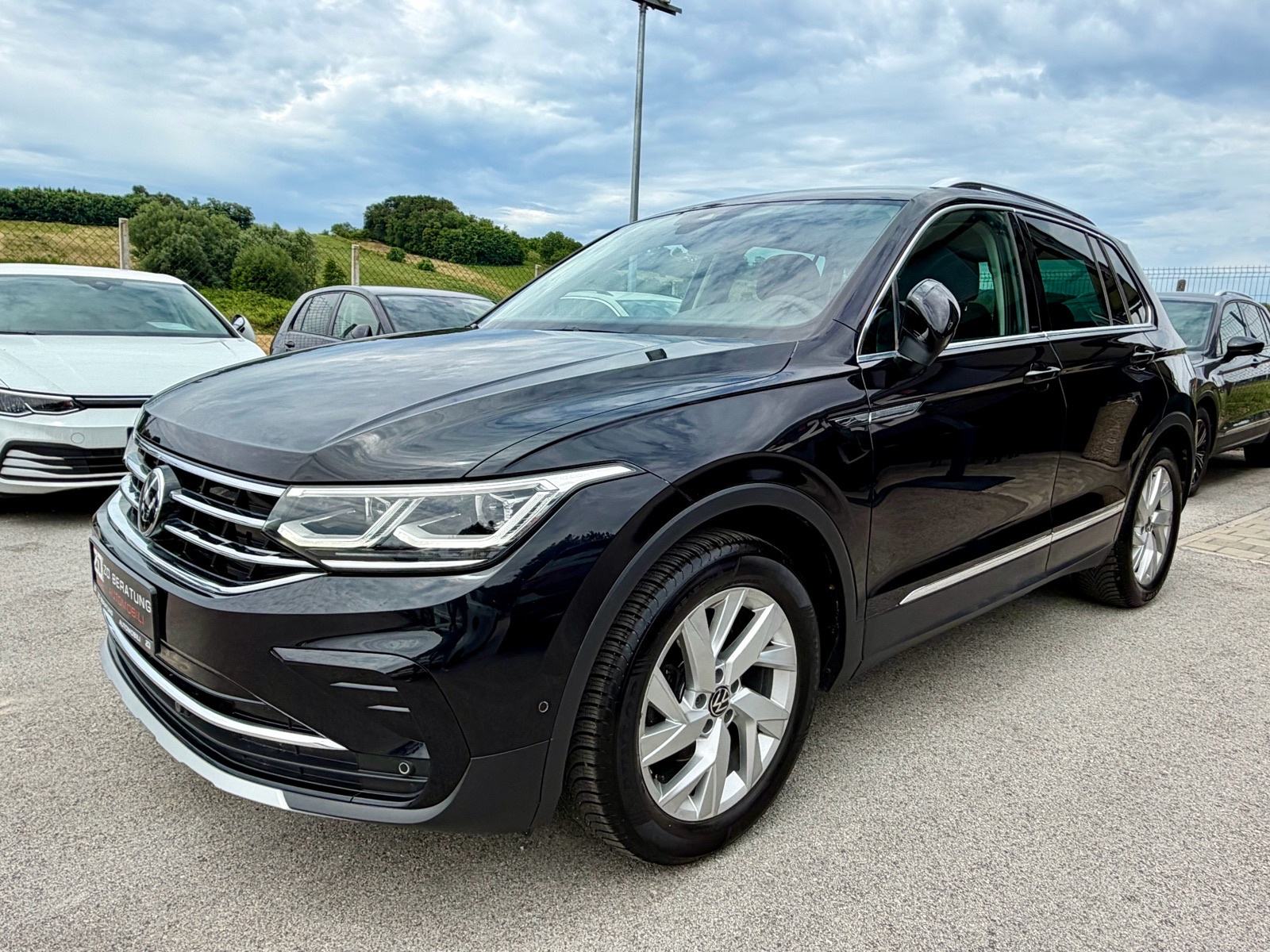 VW Tiguan 2,0 TDI *DSG* Elegance MATRIX LED Virtual Navi R18 Servisna, fotografija 2