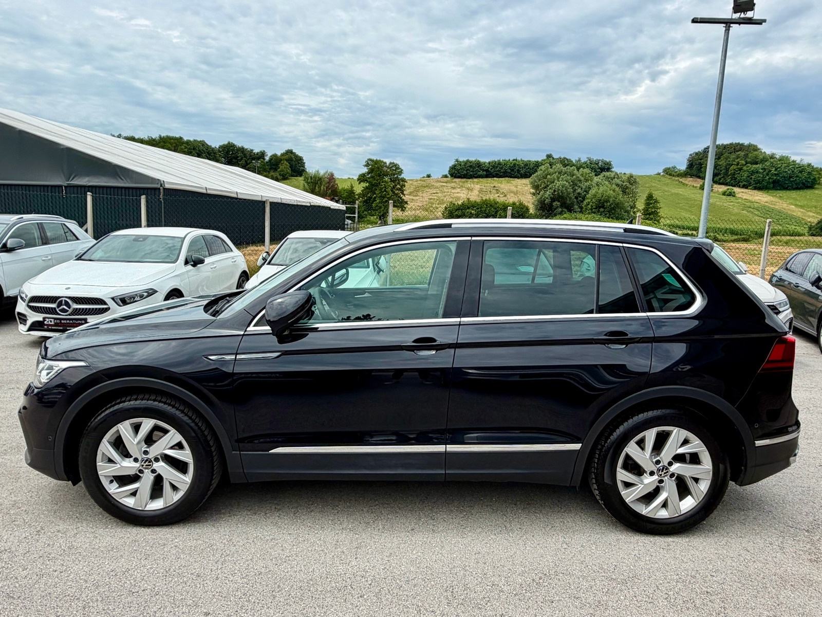 VW Tiguan 2,0 TDI *DSG* Elegance MATRIX LED Virtual Navi R18 Servisna, fotografija 7