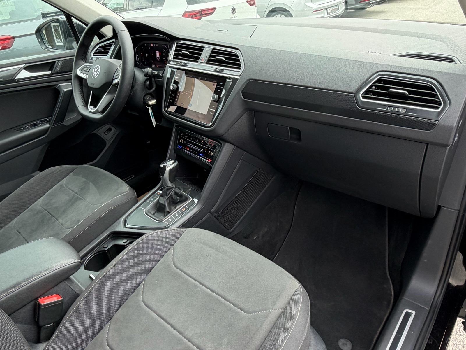 VW Tiguan 2,0 TDI *DSG* Elegance MATRIX LED Virtual Navi R18 Servisna, fotografija 14