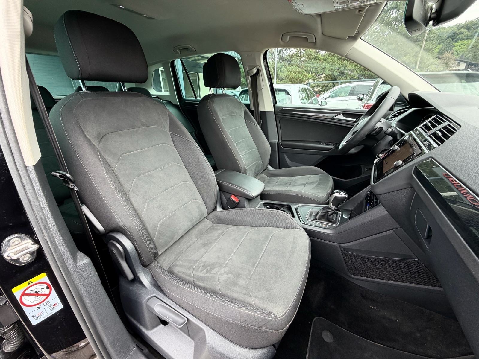 VW Tiguan 2,0 TDI *DSG* Elegance MATRIX LED Virtual Navi R18 Servisna, fotografija 15