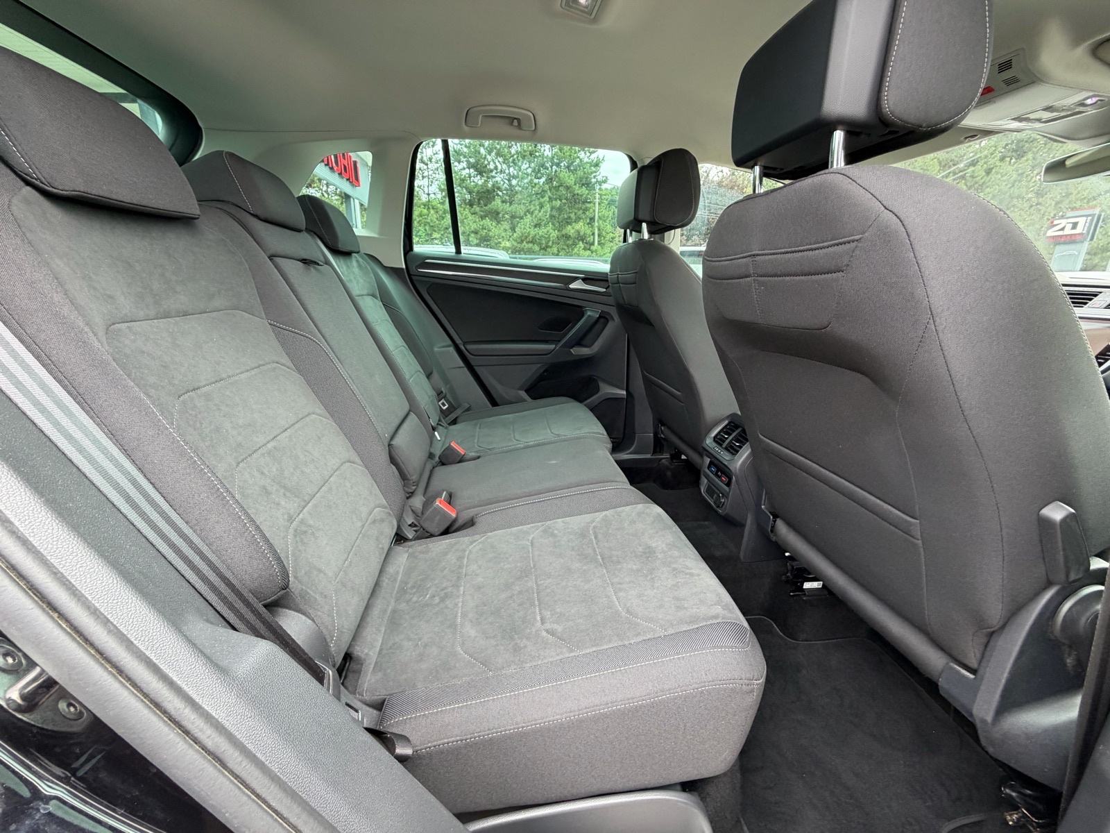 VW Tiguan 2,0 TDI *DSG* Elegance MATRIX LED Virtual Navi R18 Servisna, fotografija 17