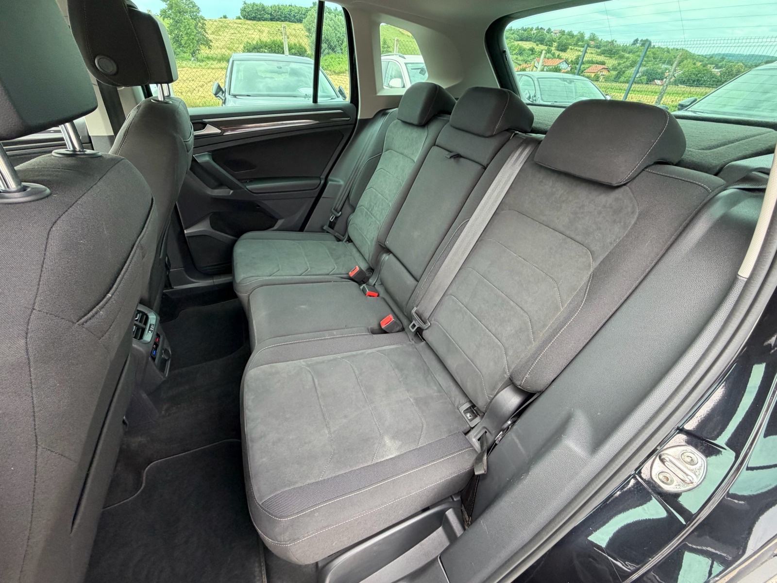 VW Tiguan 2,0 TDI *DSG* Elegance MATRIX LED Virtual Navi R18 Servisna, fotografija 16