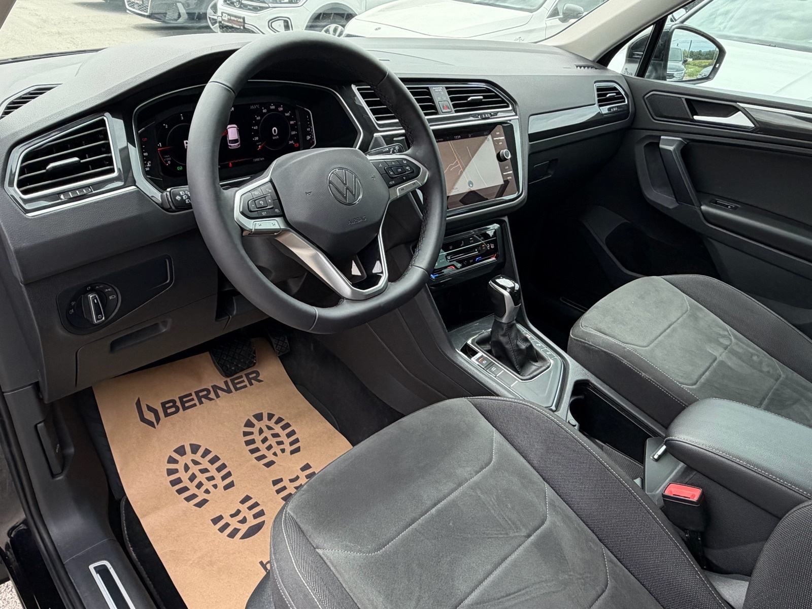 VW Tiguan 2,0 TDI *DSG* Elegance MATRIX LED Virtual Navi R18 Servisna, fotografija 12