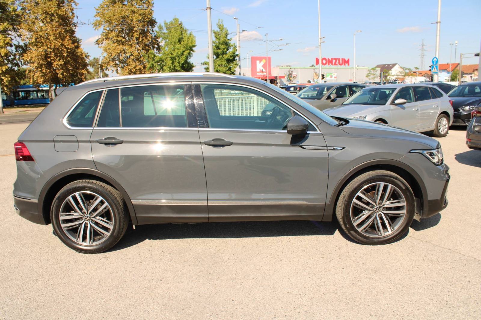 VW Tiguan 2.0 TDi DSG Elegance *NAVIGACIJA, KAMERA, VIRTUAL*, fotografija 4