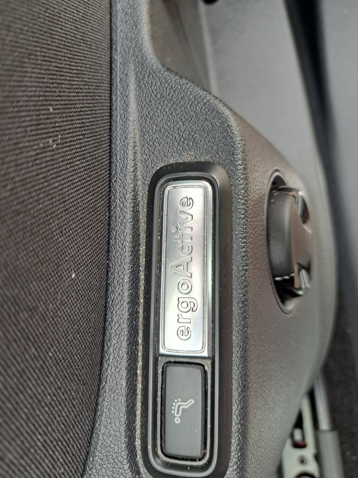 VW Tiguan 2,0 TDI Dsg Highline.. virtual.. panorama..360°..alcantra.., fotografija 19
