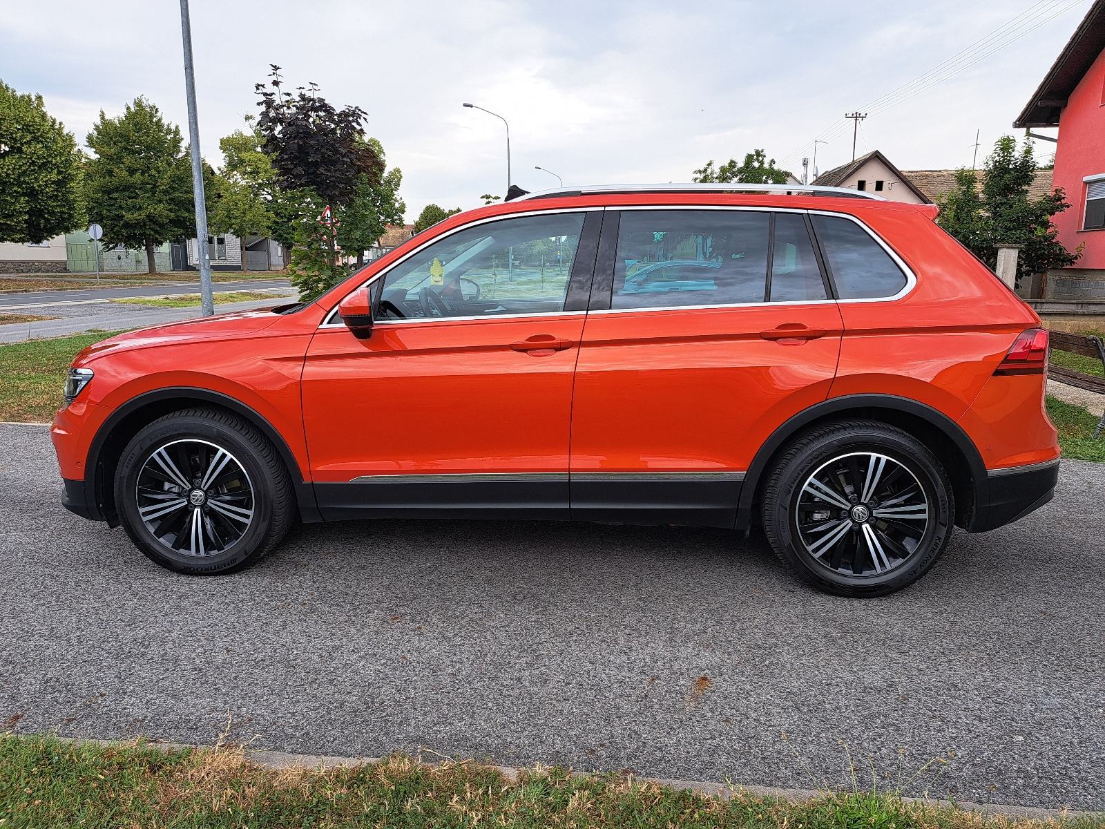 VW Tiguan 2,0 TDI Dsg Highline.. virtual.. panorama..360°..alcantra.., fotografija 5