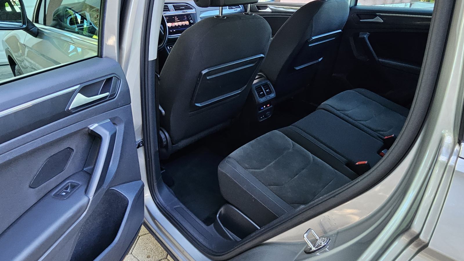 VW Tiguan 2,0 TDI DSG Highline 4Motion*Virtual cockpit*led*, fotografija 16