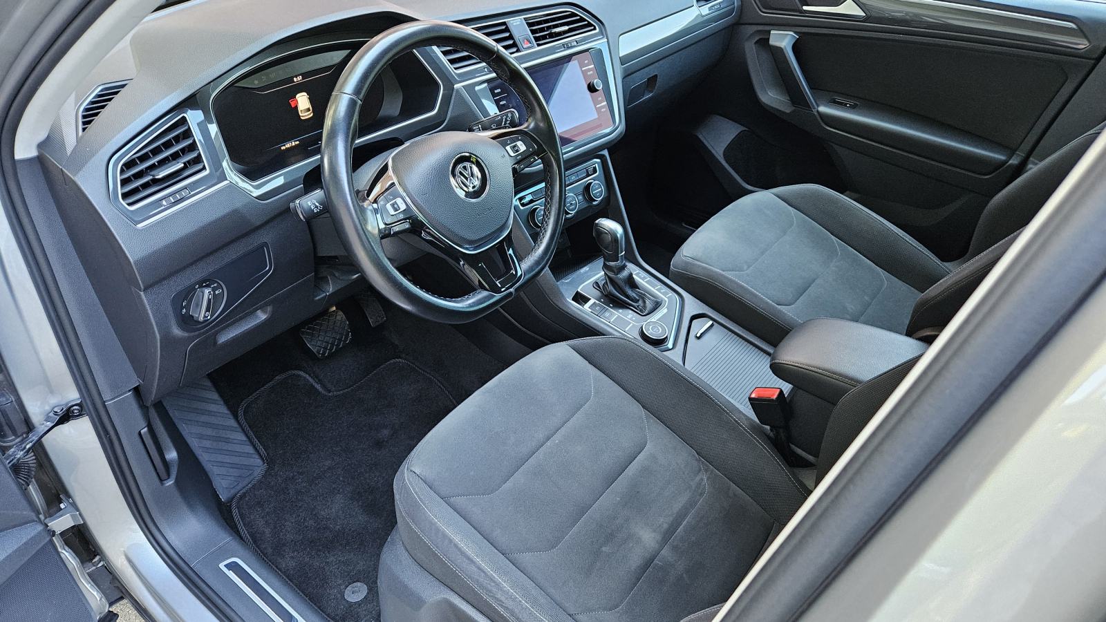VW Tiguan 2,0 TDI DSG Highline 4Motion*Virtual cockpit*led*, fotografija 12
