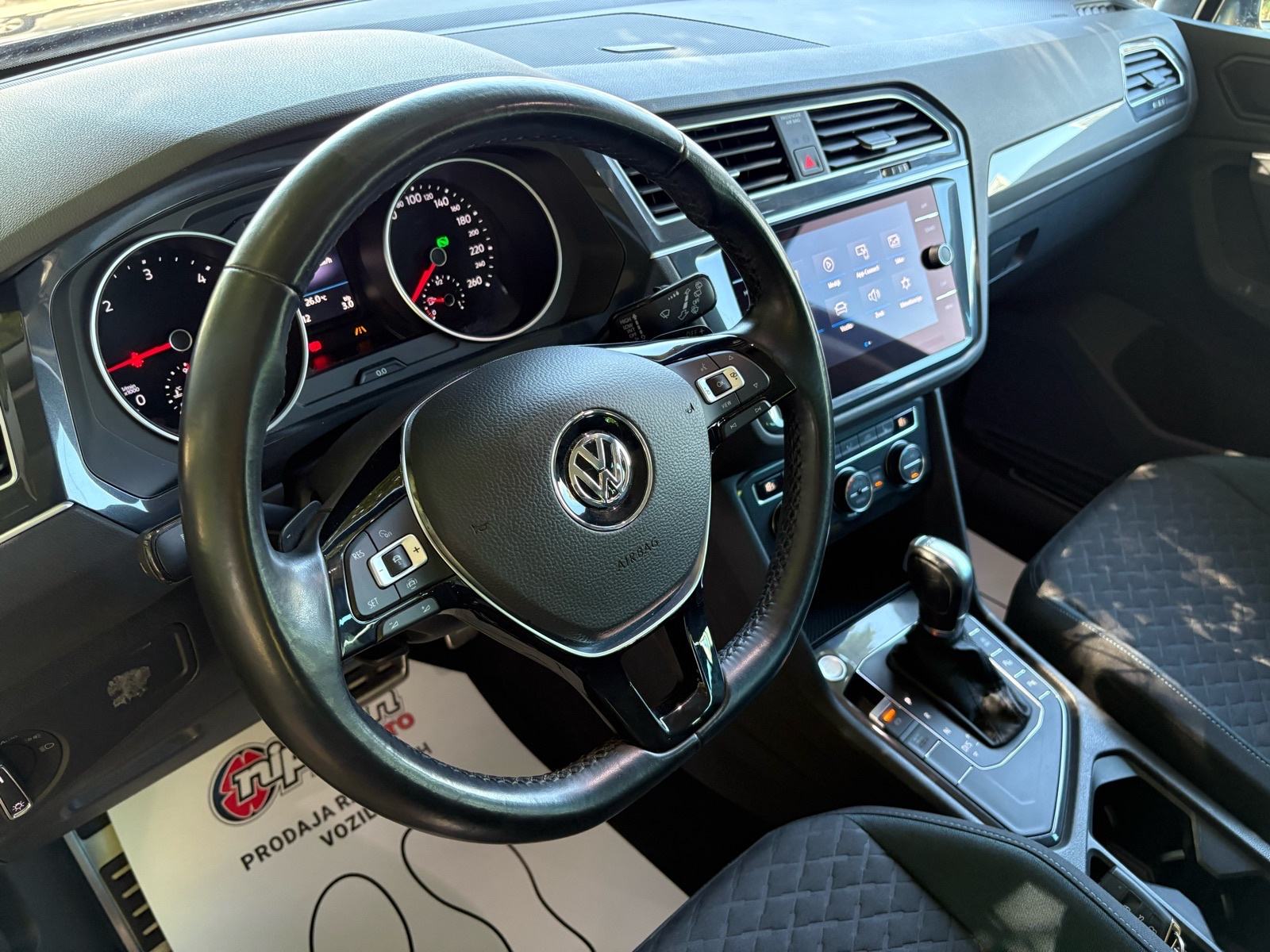VW Tiguan 2,0 TDI DSG - PRODANO, fotografija 9
