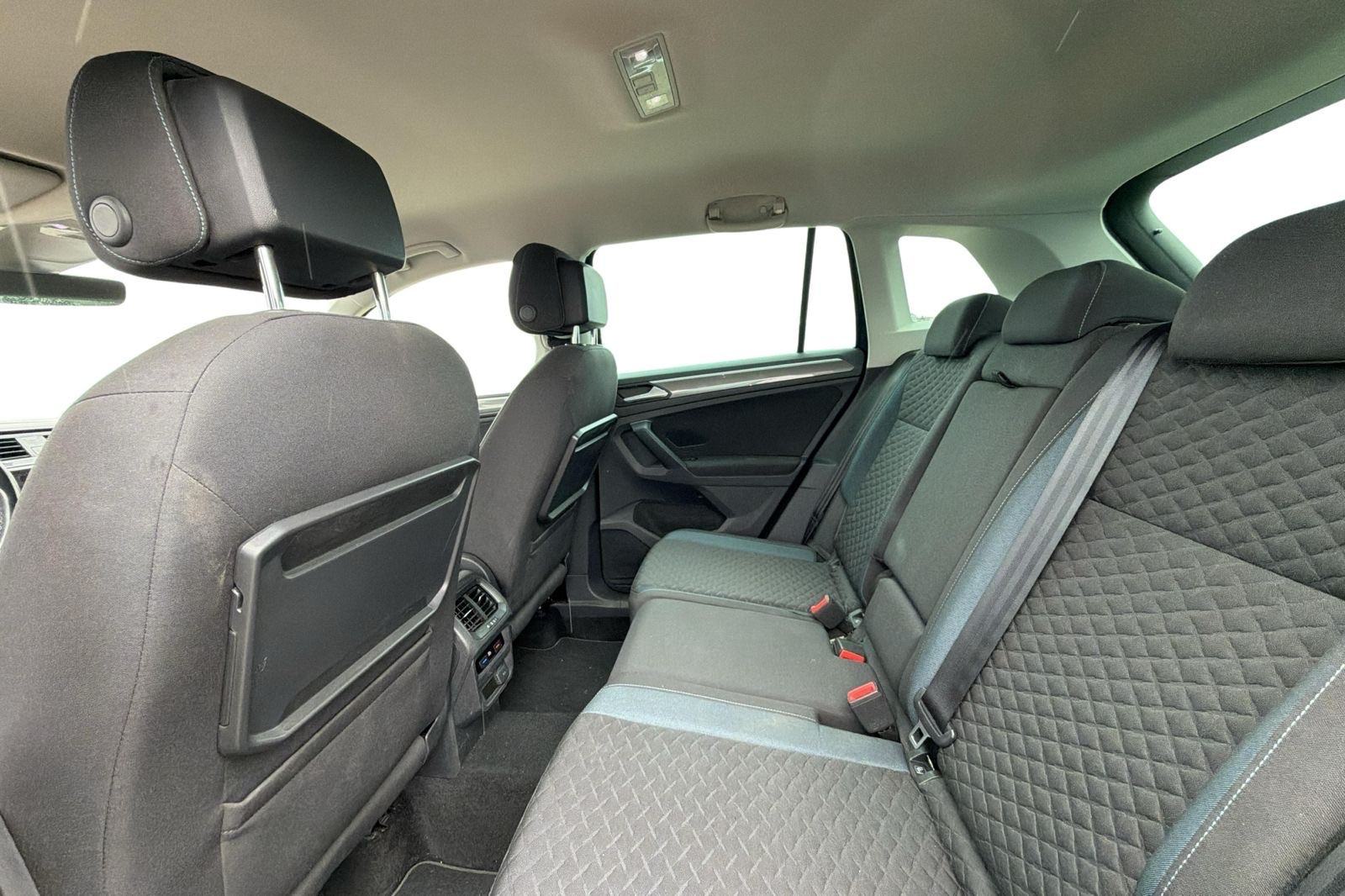 VW Tiguan 2.0 TDI - DSG - KAMERA - GRIJANJE SJEDALA - LEASING, fotografija 6