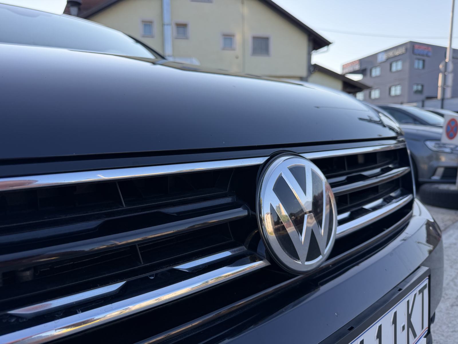 VW Tiguan 2,0 TDI DSG -LED-KAMERA-ACC-V+M SERVIS-MOD.2019, fotografija 4