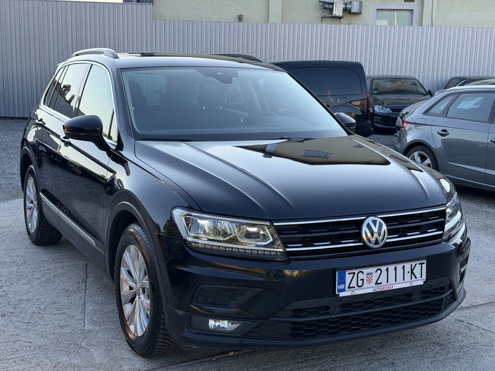 VW Tiguan 2,0 TDI DSG -LED-KAMERA-ACC-V+M SERVIS-MOD.2019, fotografija 3