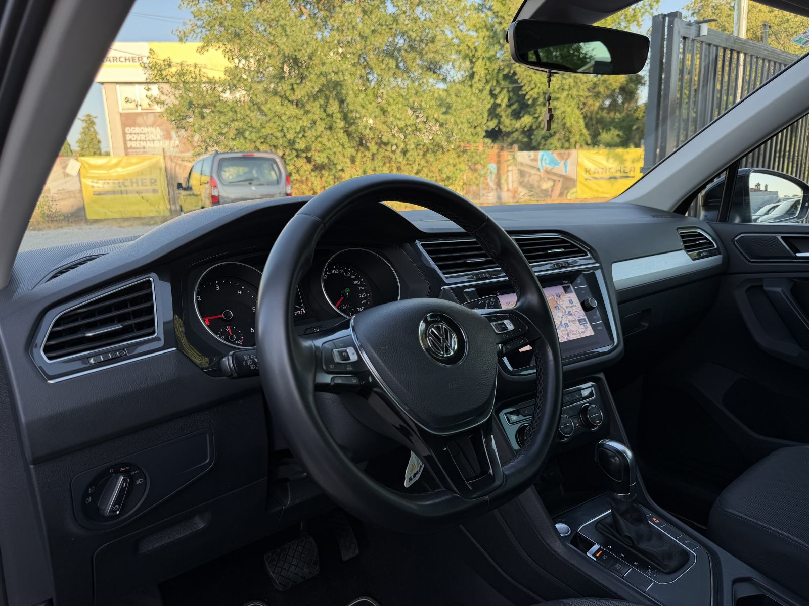 VW Tiguan 2,0 TDI DSG -LED-KAMERA-ACC-V+M SERVIS-MOD.2019, fotografija 11
