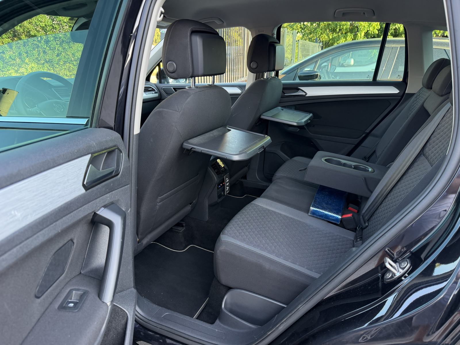 VW Tiguan 2,0 TDI DSG -LED-KAMERA-ACC-V+M SERVIS-MOD.2019, fotografija 12