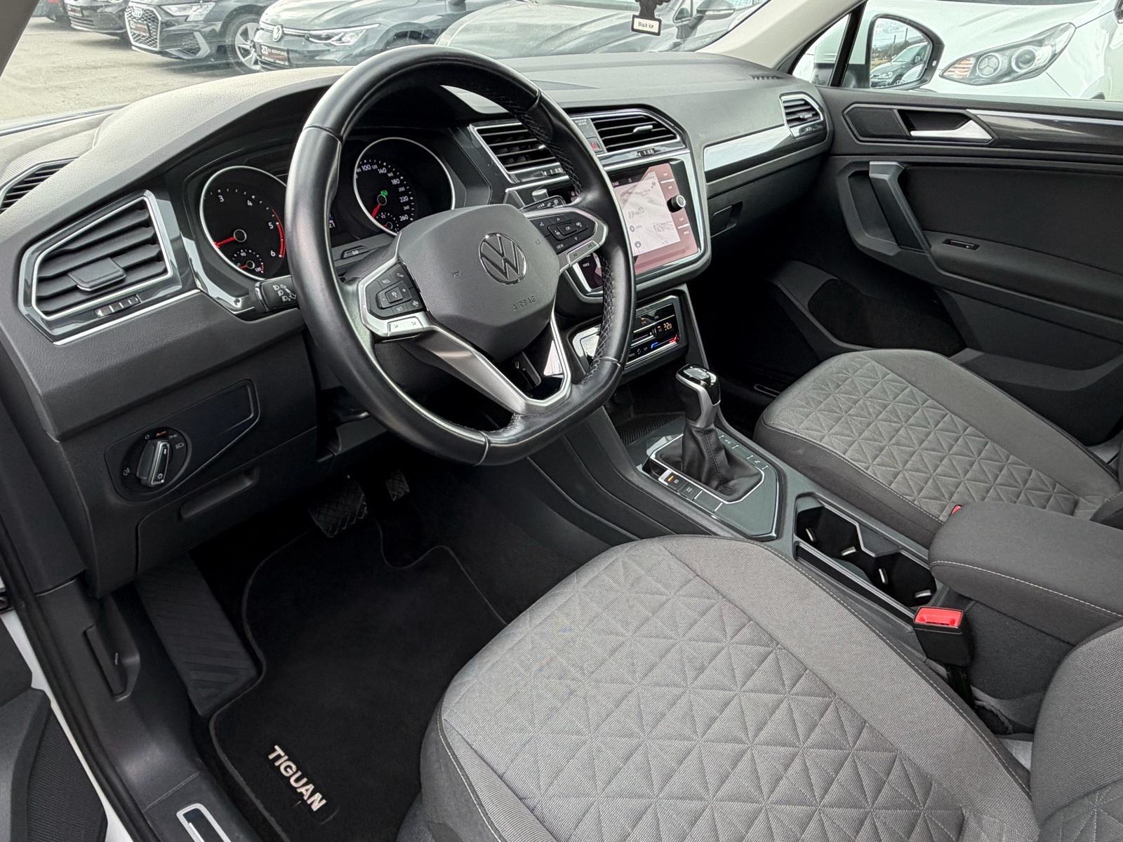 VW Tiguan 2,0 TDI *DSG* Life *11/2022* LED Navi ACC Kamera R17 Servisn, fotografija 13