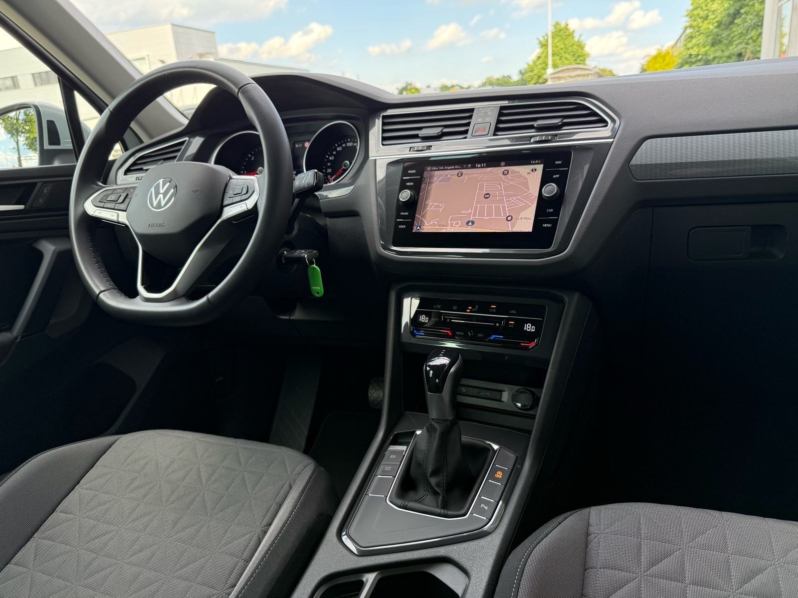 VW Tiguan 2.0 TDI DSG NAVI°ADAP. TEMPOMAT°KAMERA°LEASING BEZ UČEŠĆA, fotografija 13