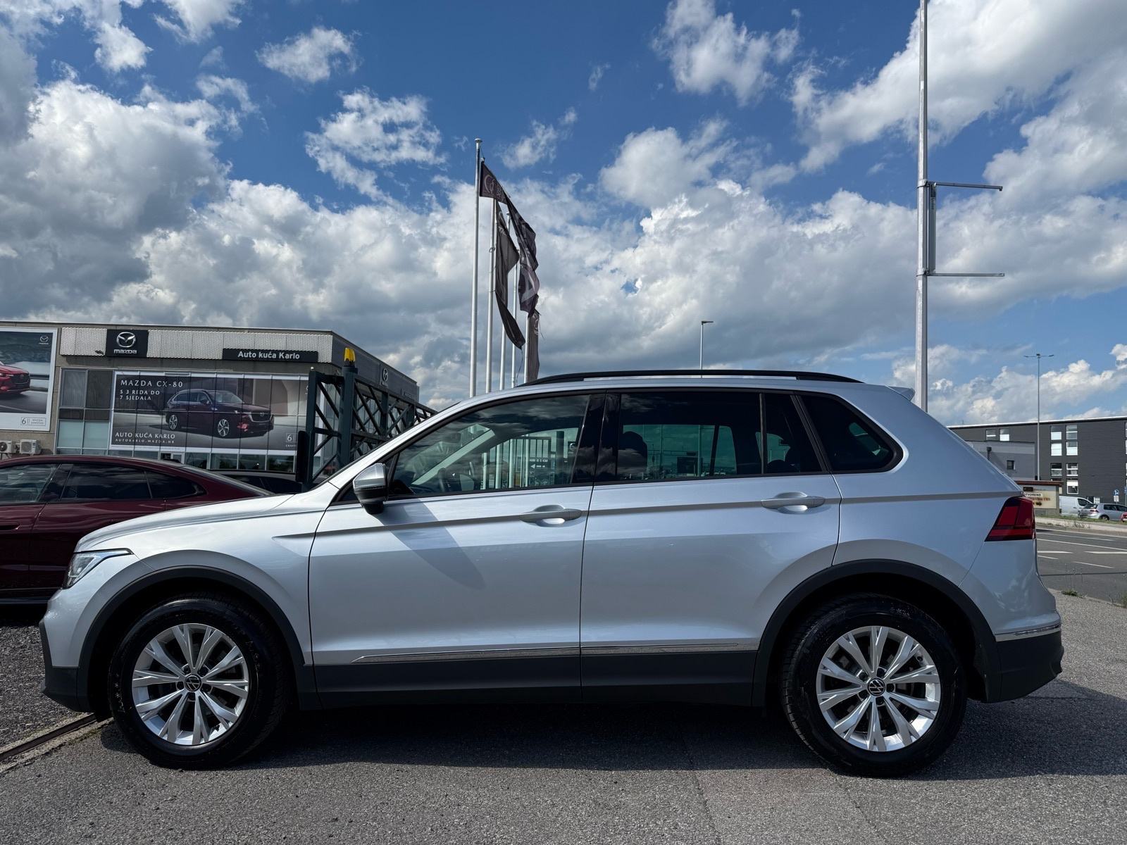 VW Tiguan 2.0 TDI DSG NAVI°ADAP. TEMPOMAT°KAMERA°LEASING BEZ UČEŠĆA, fotografija 4