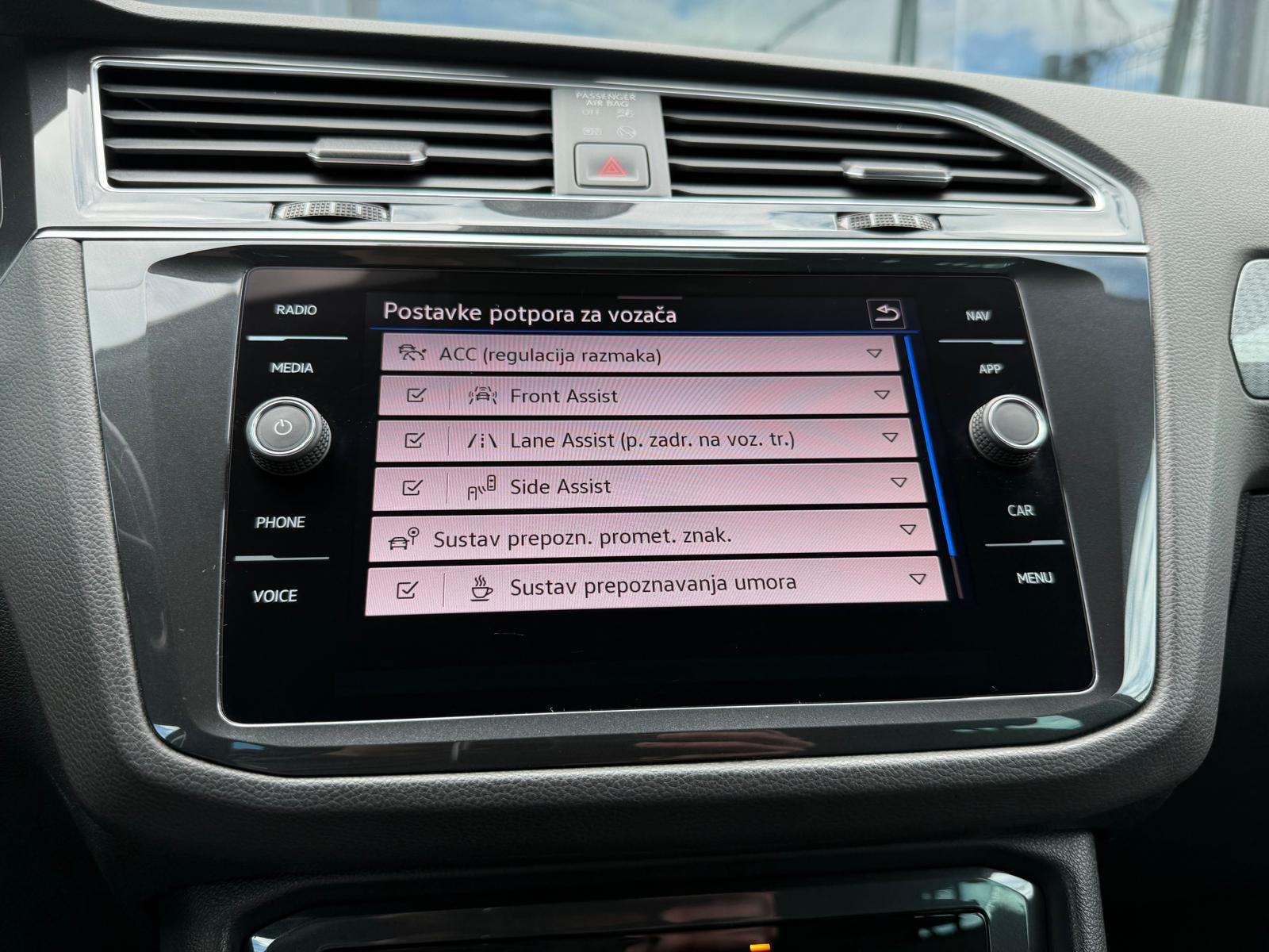 VW Tiguan 2,0 TDI DSG °NAVI°ADAPTIVNI TEMP.°LEASING BEZ UČEŠĆA°U PDV-U, fotografija 14