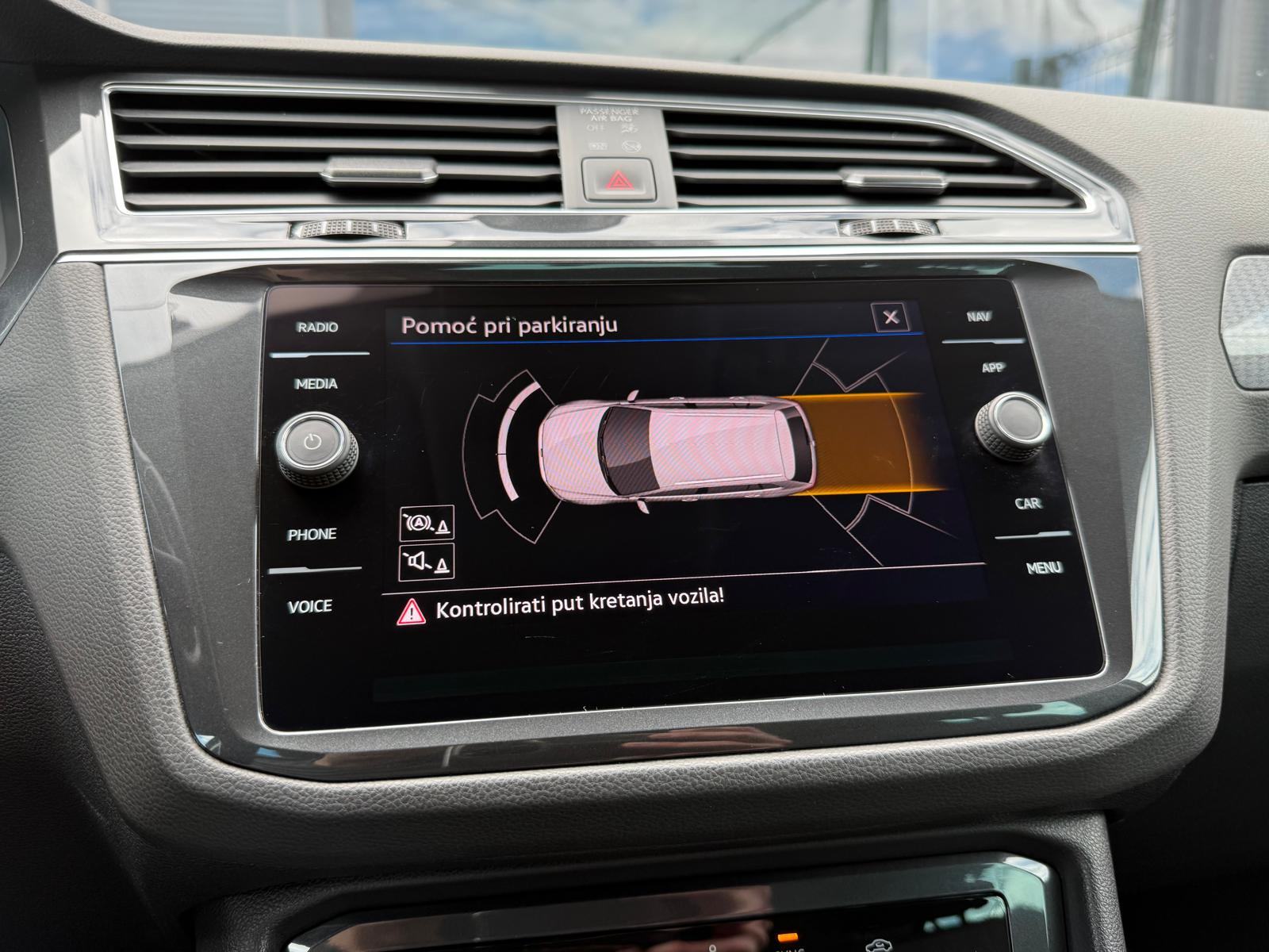 VW Tiguan 2,0 TDI DSG °NAVI°ADAPTIVNI TEMP.°LEASING BEZ UČEŠĆA°U PDV-U, fotografija 15