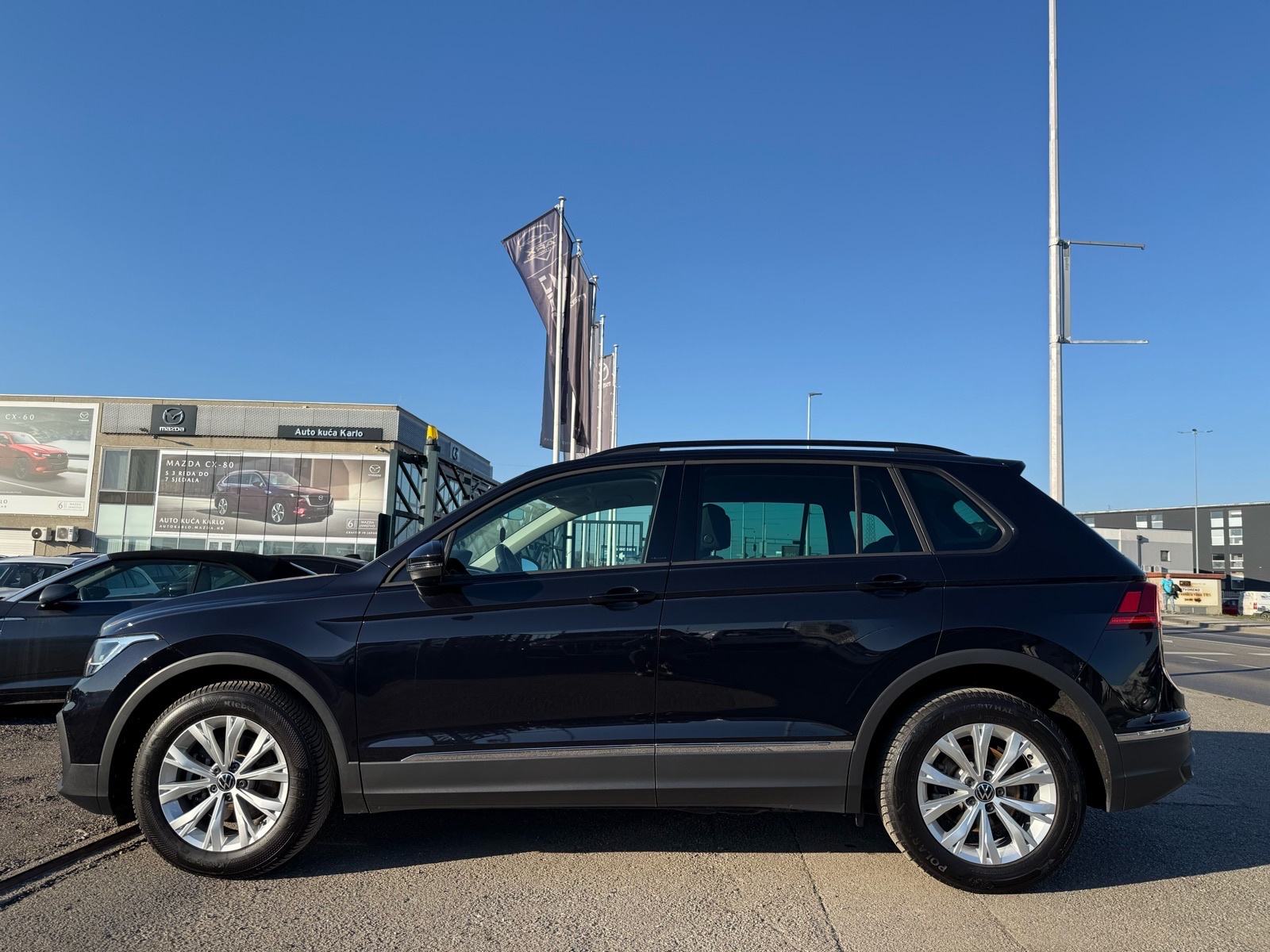 VW Tiguan 2,0 TDI DSG °NAVI°ADAPTIVNI TEMPOMAT°LEASING BEZ UČEŠĆA°, fotografija 4