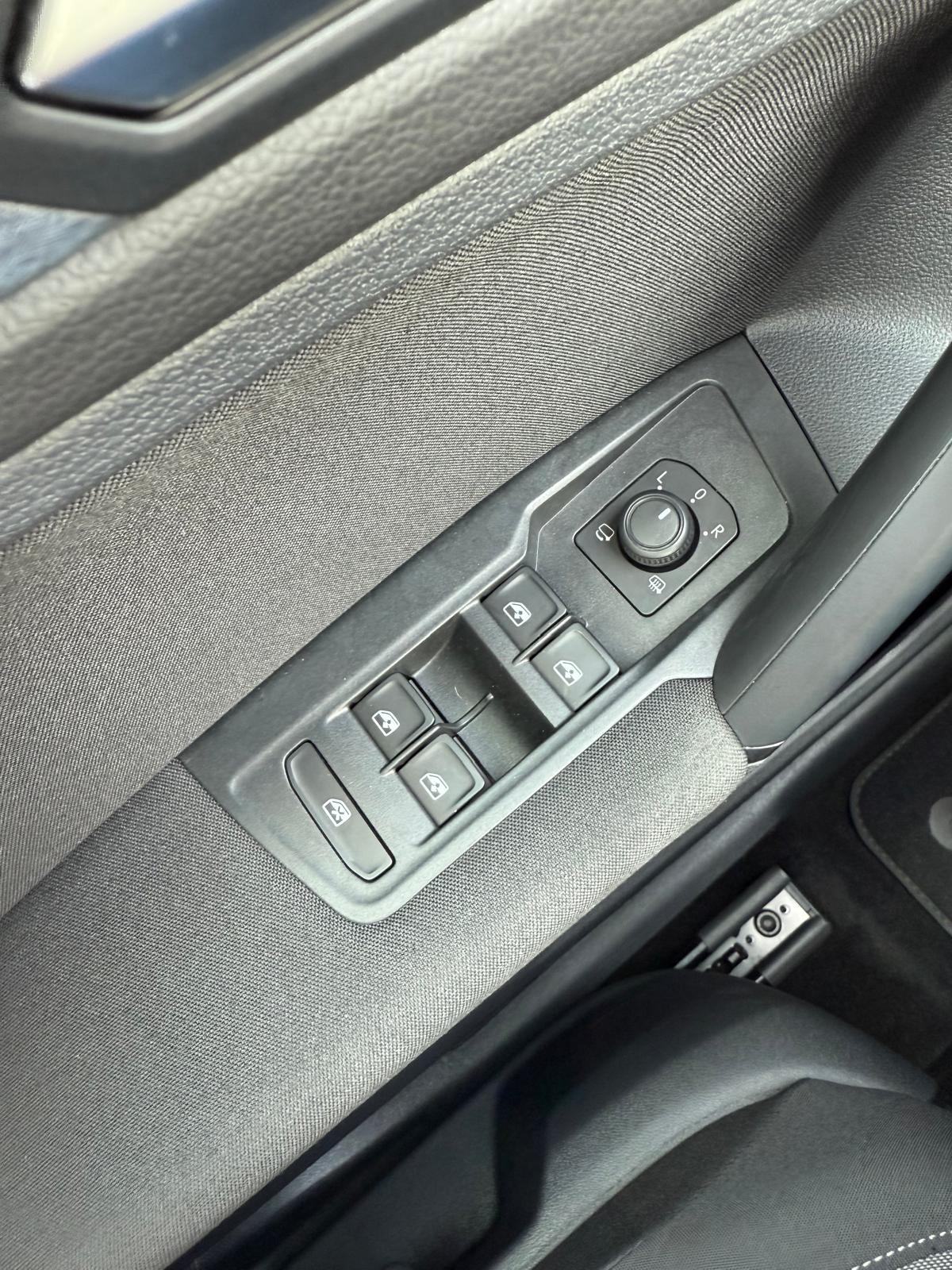 VW Tiguan 2.0 TDI DSG NAVIGACIJA°ADAPTIVNI TEMPOMAT°LEASING BEZ UČEŠĆA, fotografija 20