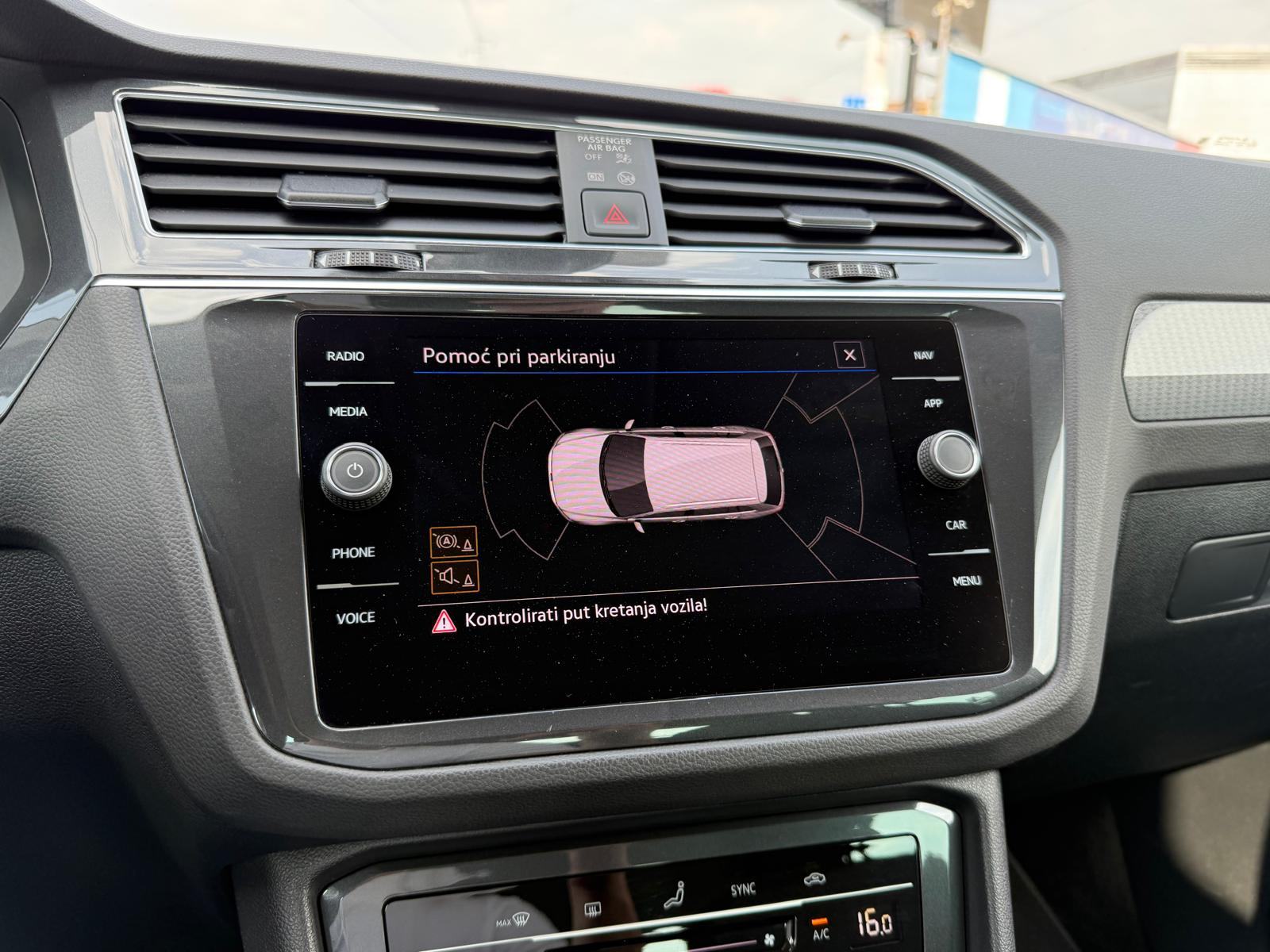 VW Tiguan 2.0 TDI DSG NAVIGACIJA°ADAPTIVNI TEMPOMAT°LEASING BEZ UČEŠĆA, fotografija 18