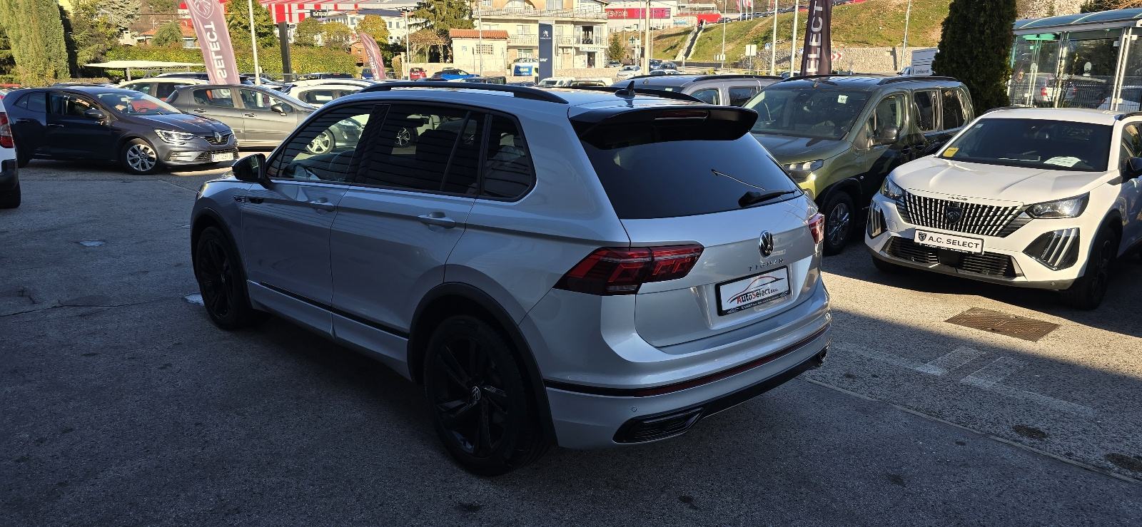 VW Tiguan 2,0 TDI DSG R LINE - 2022 - 150.000km - REG 1 GOD!, fotografija 6