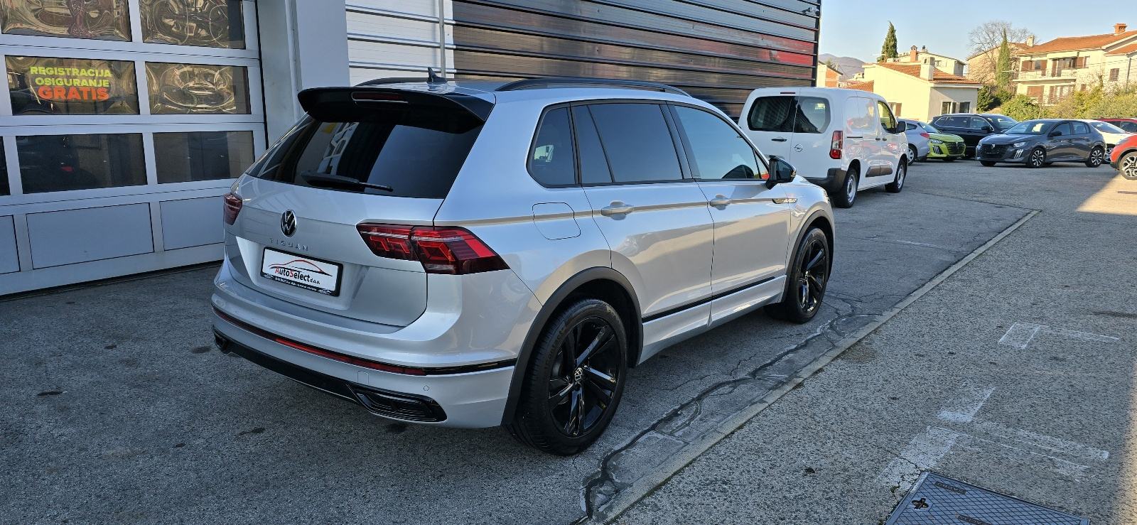 VW Tiguan 2,0 TDI DSG R LINE - 2022 - 150.000km - REG 1 GOD!, fotografija 5