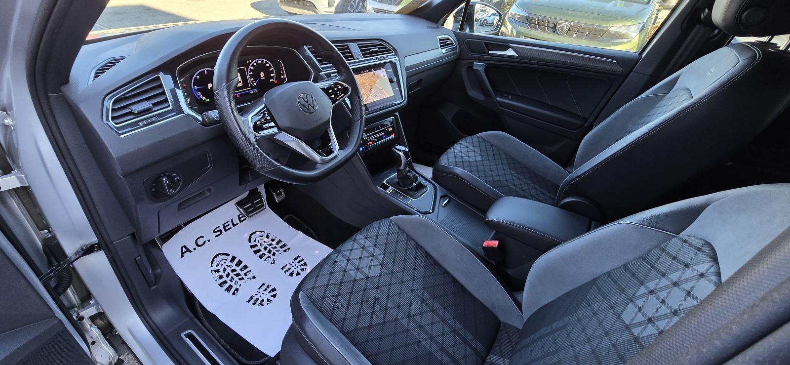 VW Tiguan 2,0 TDI DSG R LINE - 2022 - 150.000km - REG 1 GOD!, fotografija 8