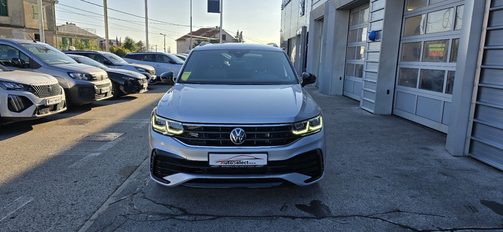 VW Tiguan 2,0 TDI DSG R LINE - 2022 - 150.000km - REG 1 GOD!, fotografija 2