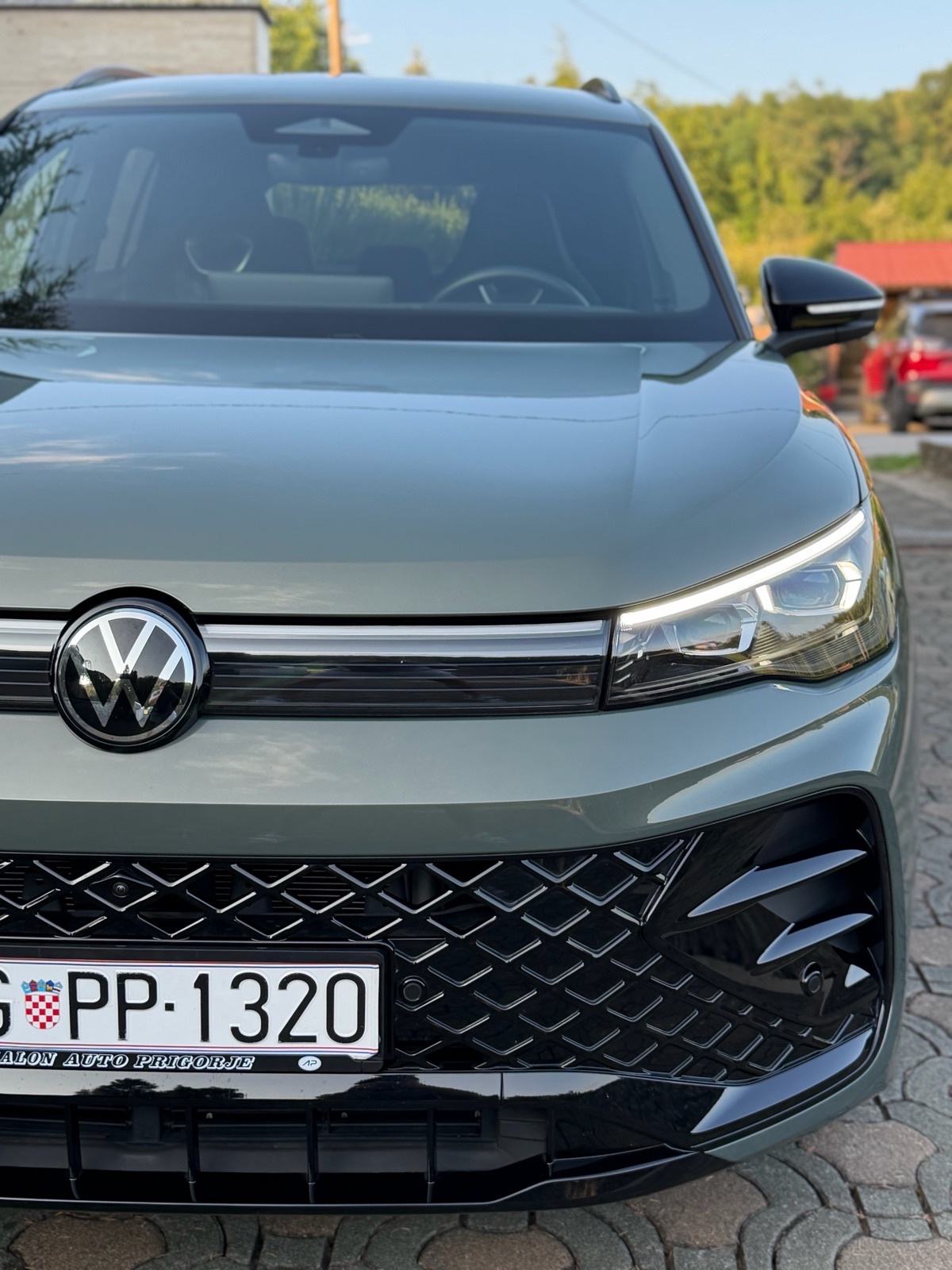 VW Tiguan 2,0 TDI DSG,R-LINE,HDMATRIX,HUD,360KAM,ALU 20,KUKA,GARANCIJA, fotografija 9