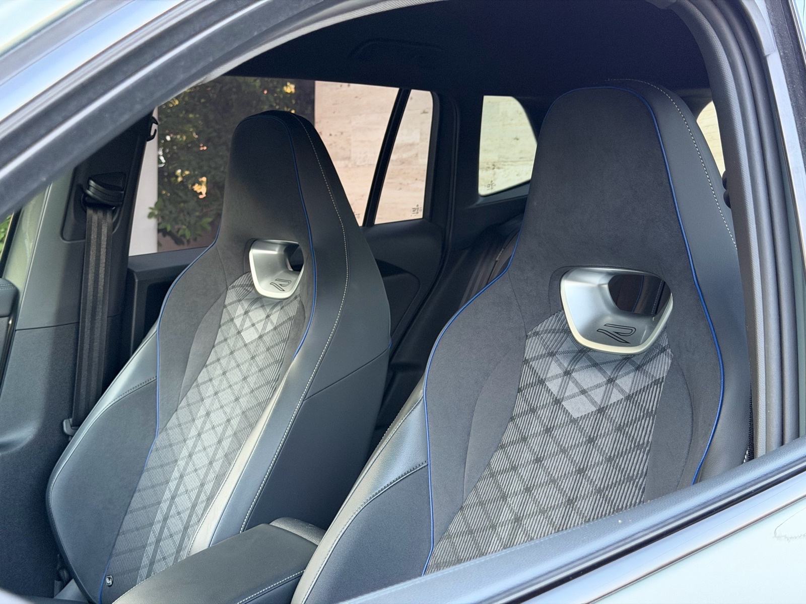 VW Tiguan 2,0 TDI DSG,R-LINE,HDMATRIX,HUD,360KAM,ALU 20,KUKA,GARANCIJA, fotografija 19