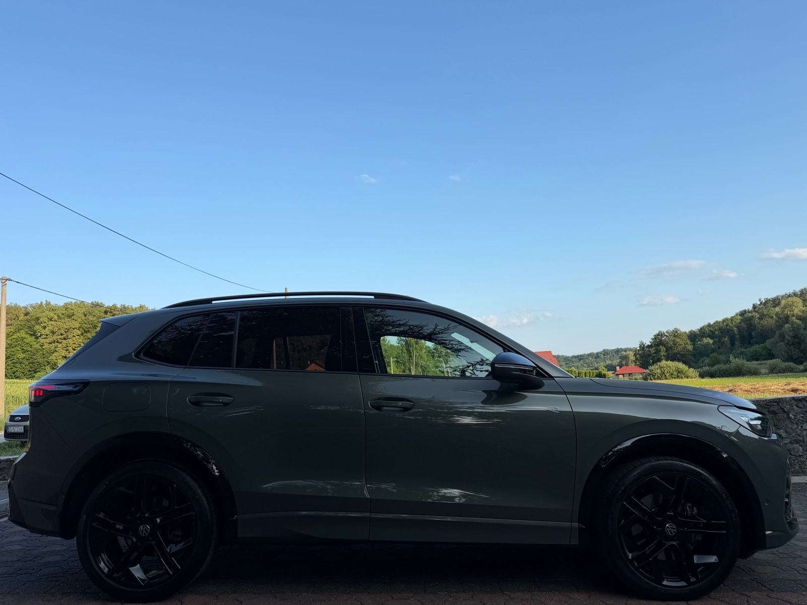 VW Tiguan 2,0 TDI DSG,R-LINE,HDMATRIX,HUD,360KAM,ALU 20,KUKA,GARANCIJA, fotografija 7