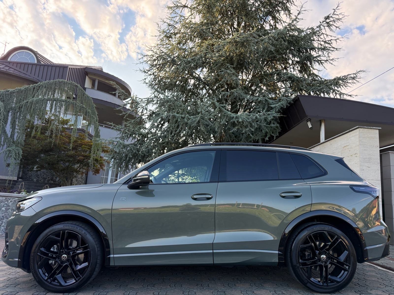 VW Tiguan 2,0 TDI DSG,R-LINE,HDMATRIX,HUD,360KAM,ALU 20,KUKA,GARANCIJA, fotografija 3