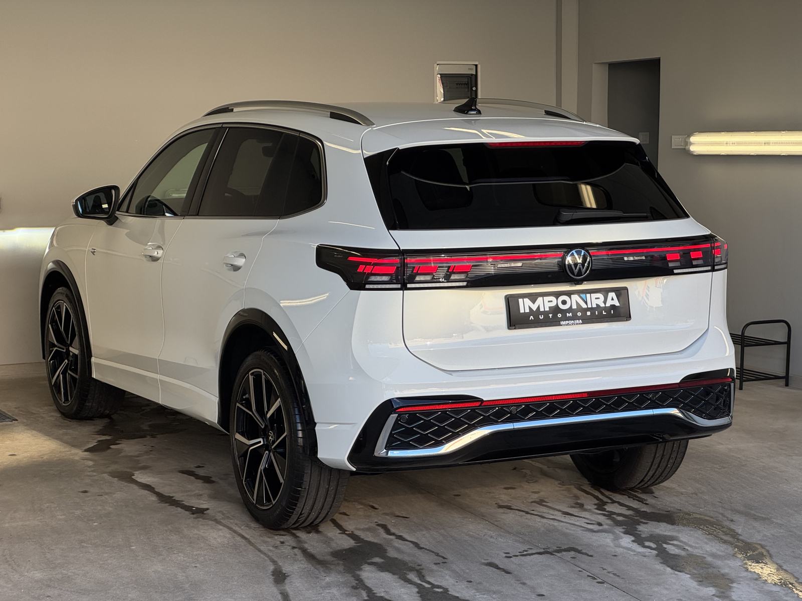 VW TIGUAN 2.0 TDI DSG R-LINE, H&K, ACC, IQ LIGHT, MASAŽA, GARANCIJA, fotografija 5