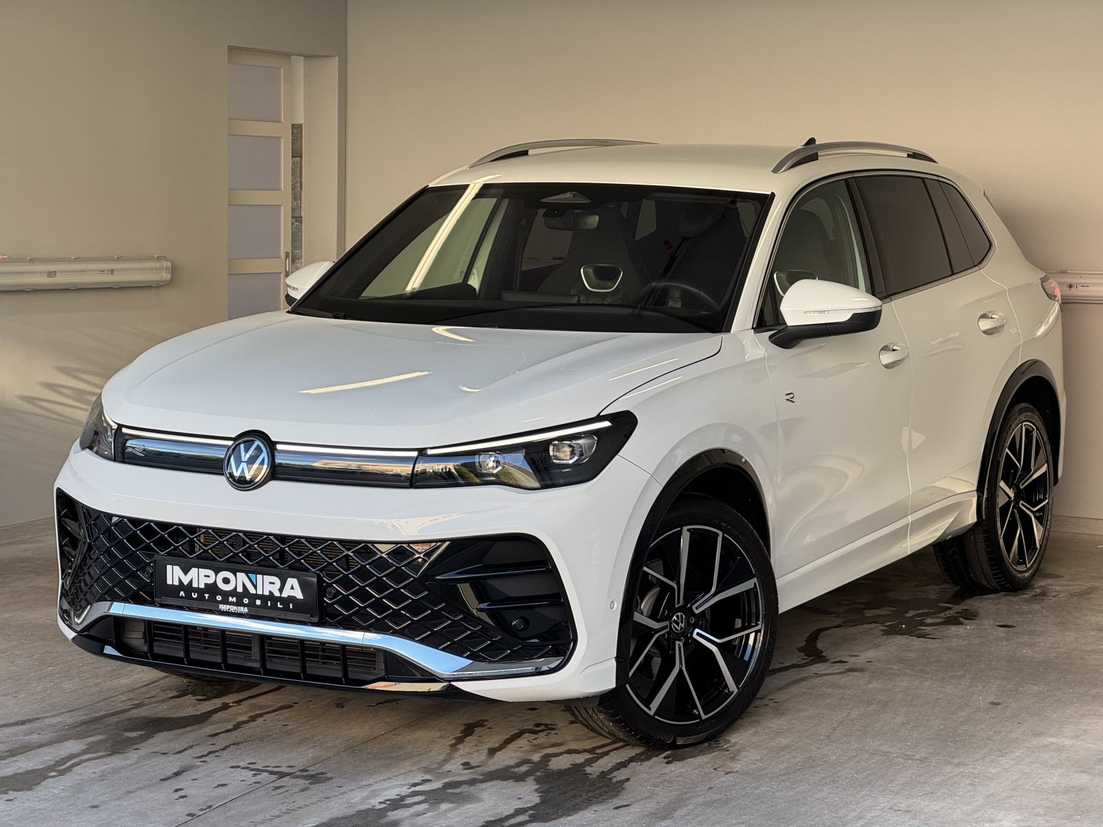 VW TIGUAN 2.0 TDI DSG R-LINE, H&K, ACC, IQ LIGHT, MASAŽA, GARANCIJA, fotografija 3