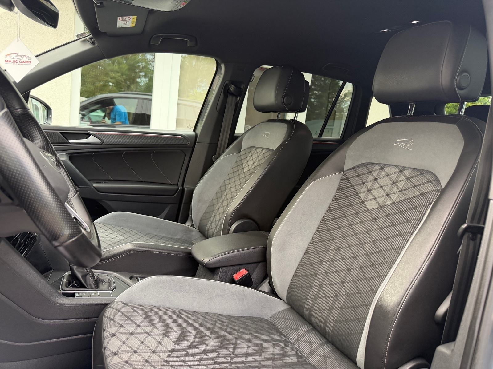 VW Tiguan 2,0 TDI DSG,R-LINE,AMBILIGHT, crni crom, Jamstvo, fotografija 8
