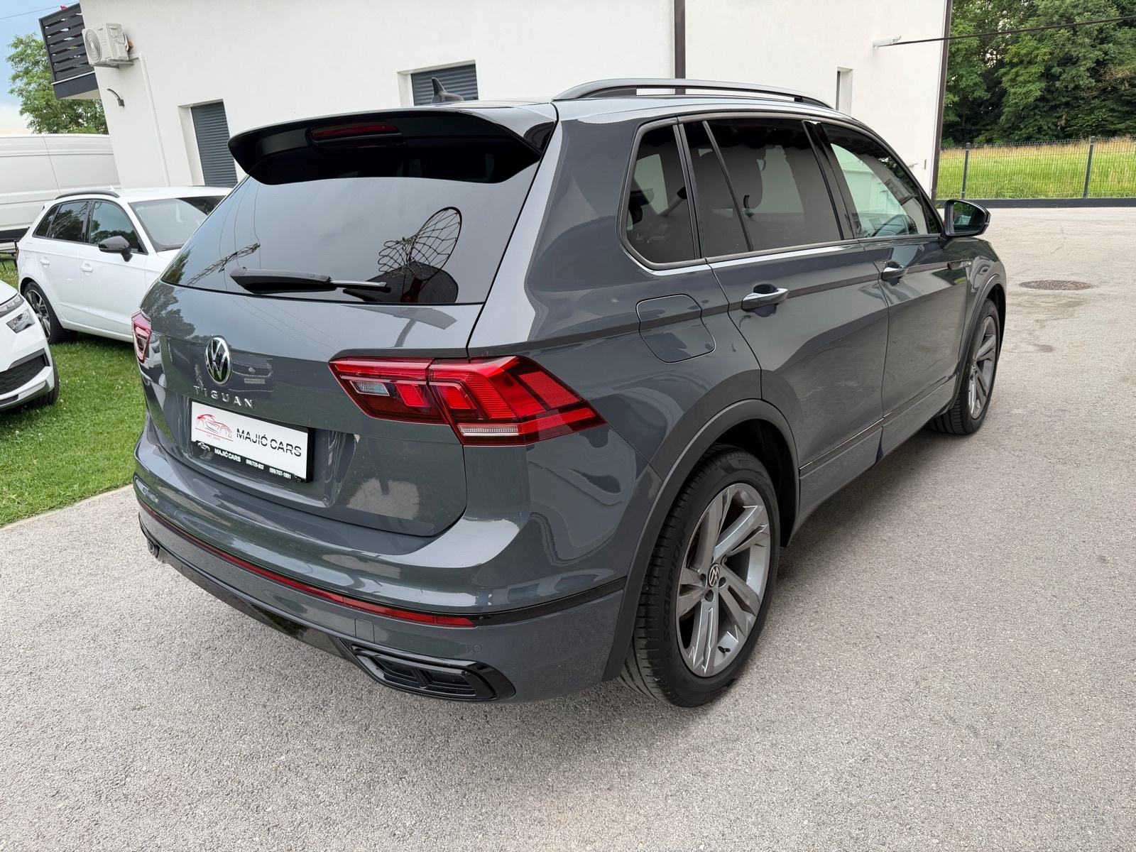 VW Tiguan 2,0 TDI DSG,R-LINE,AMBILIGHT, crni crom, Jamstvo, fotografija 5
