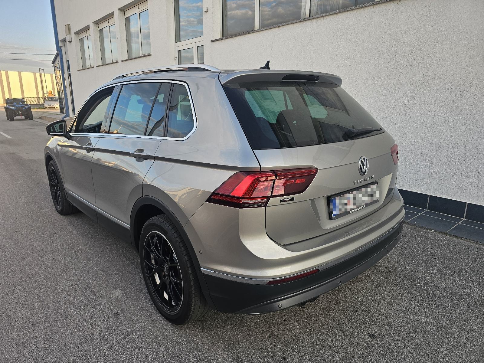 VW Tiguan 2,0 TDI, DSG, reg. do 01./27., panorama...., fotografija 6