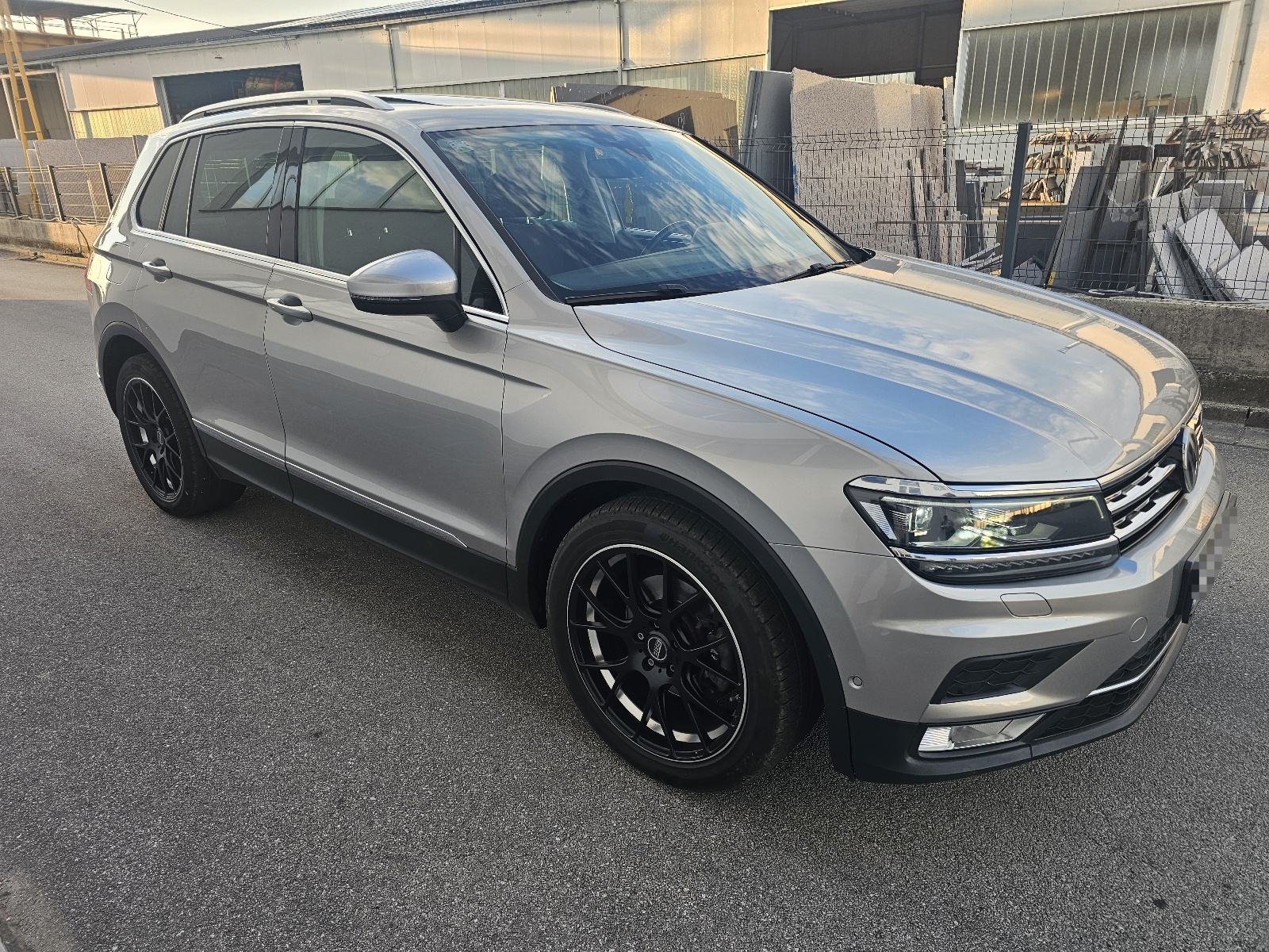 VW Tiguan 2,0 TDI, DSG, reg. do 01./27., panorama...., fotografija 10