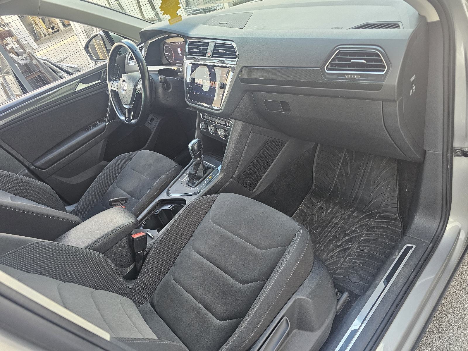 VW Tiguan 2,0 TDI, DSG, reg. do 01./27., panorama...., fotografija 16