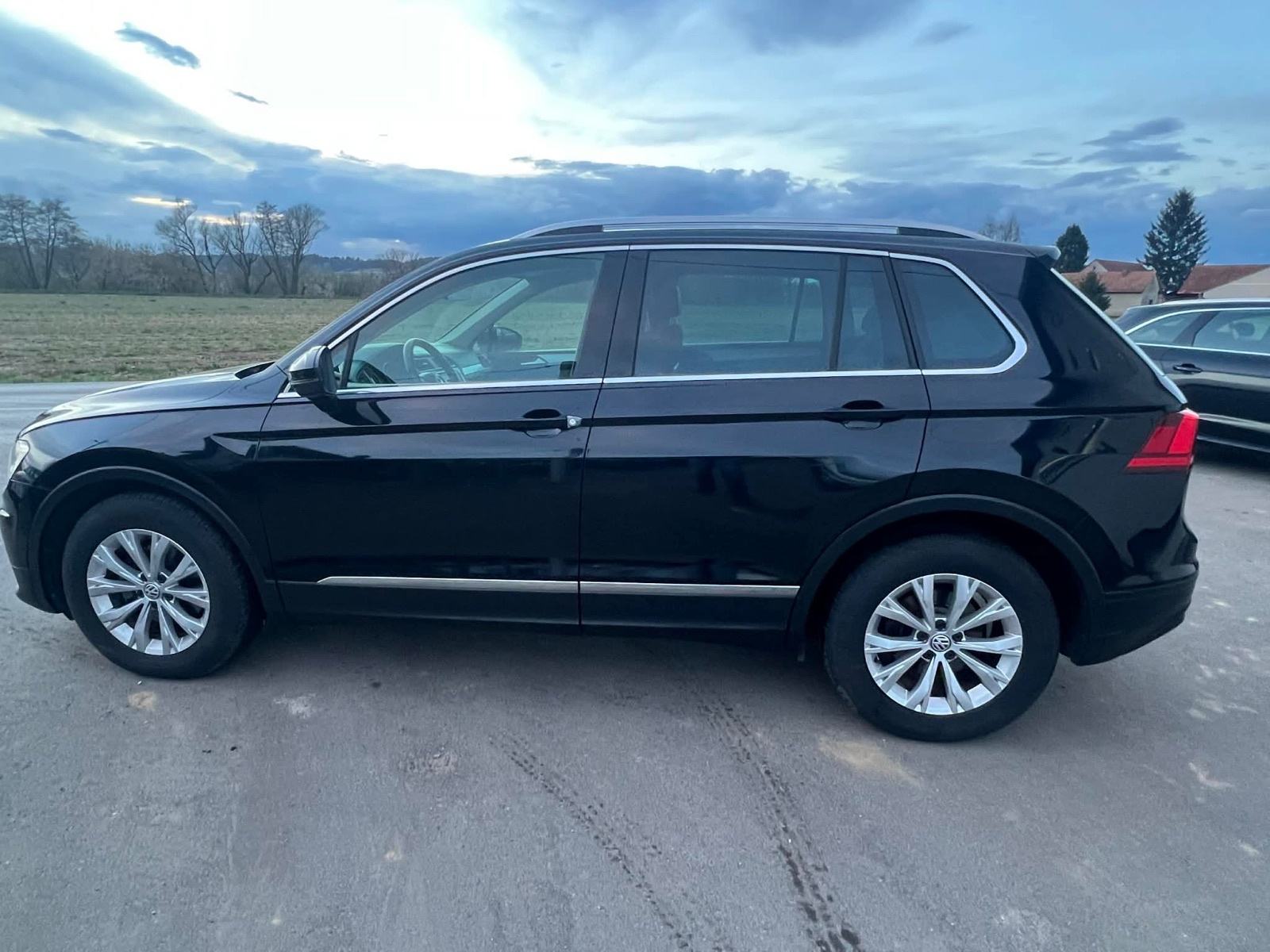 VW Tiguan 2,0 TDI DSG, fotografija 3