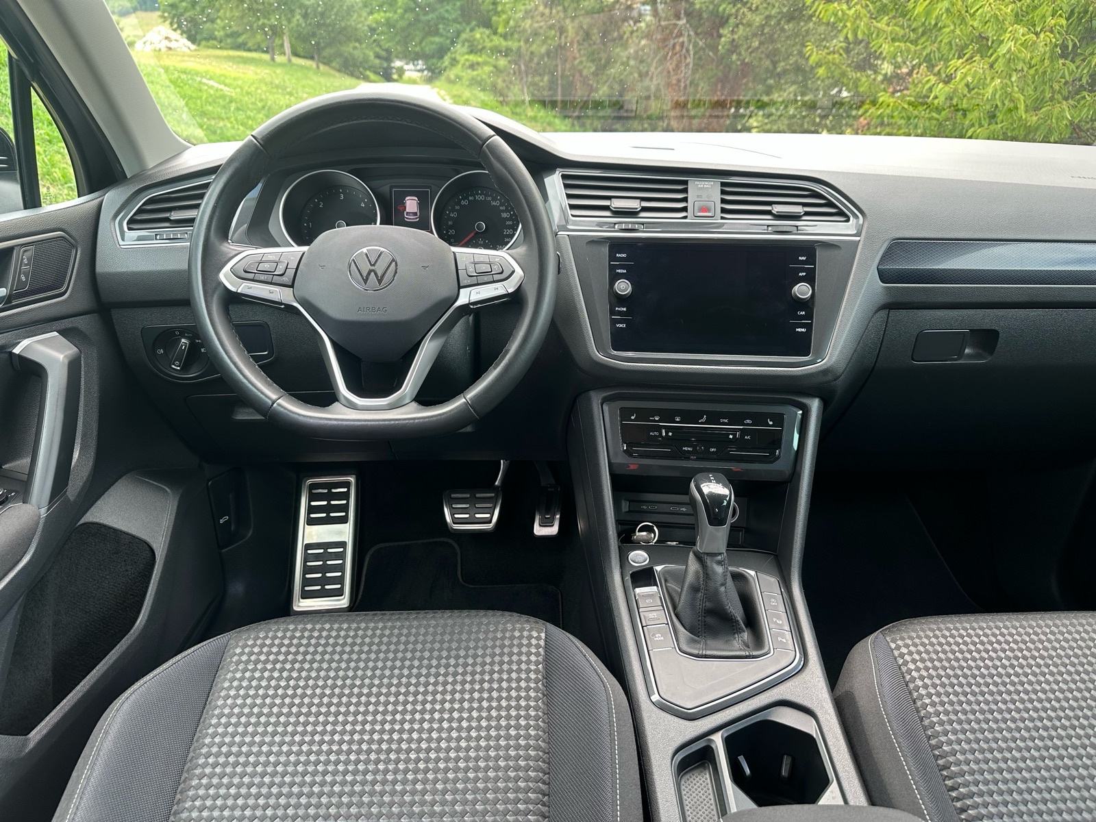 VW Tiguan 2,0 TDI DSG UNITED - ODLIČNO STANJE - VRIJEDI POGLEDATI!!, fotografija 14