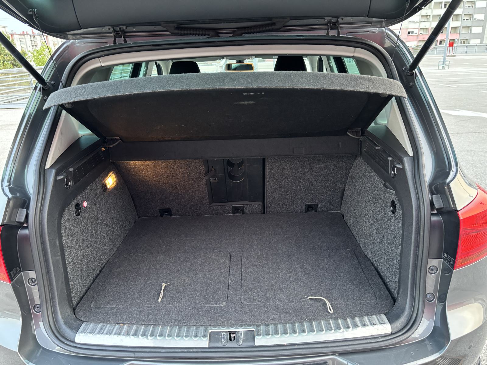 VW Tiguan 2.0 TDI Facelift / Bixenon / Odličan / Plaćeno sve do reg., fotografija 14