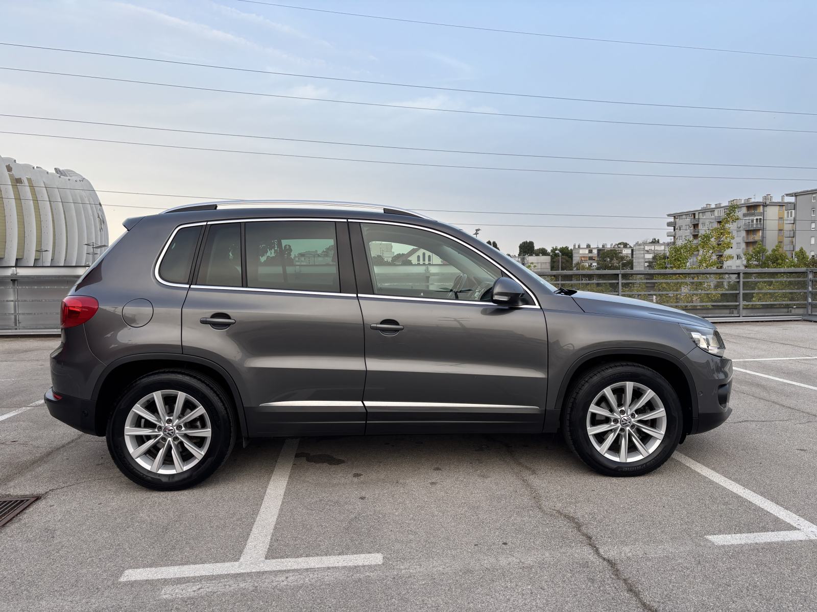 VW Tiguan 2.0 TDI Facelift / Bixenon / Odličan / Plaćeno sve do reg., fotografija 2